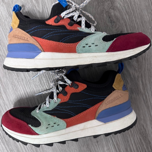 Merrell hiking shoes - Picture 1 of 3